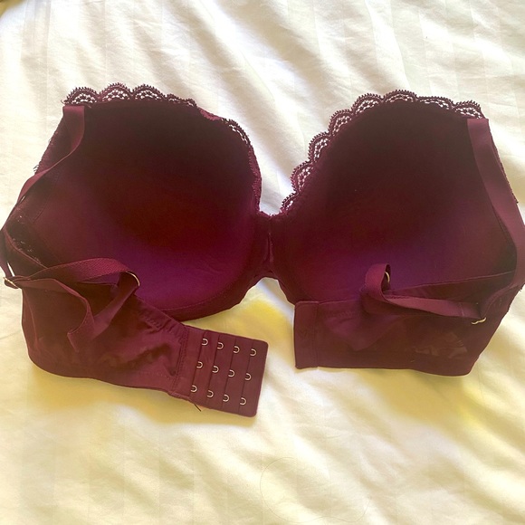 Victoria’s Secret Lightly Lined Burgundy Demi Bra - Picture 2 of 3